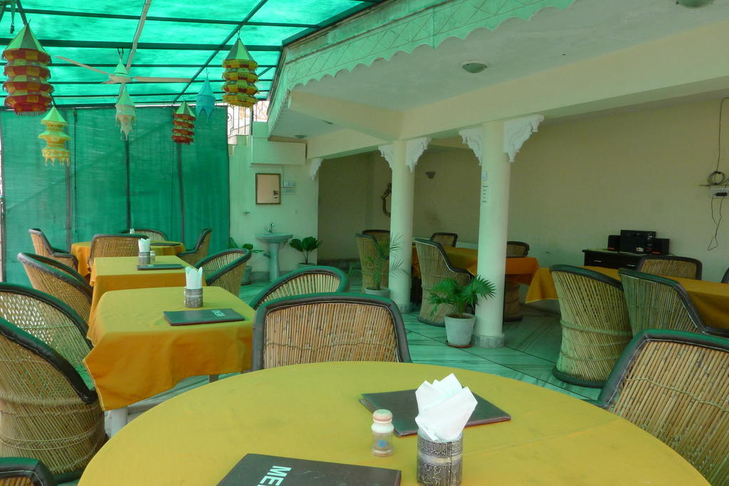 Kiran Palace Hotel Udaipur Ngoại thất bức ảnh