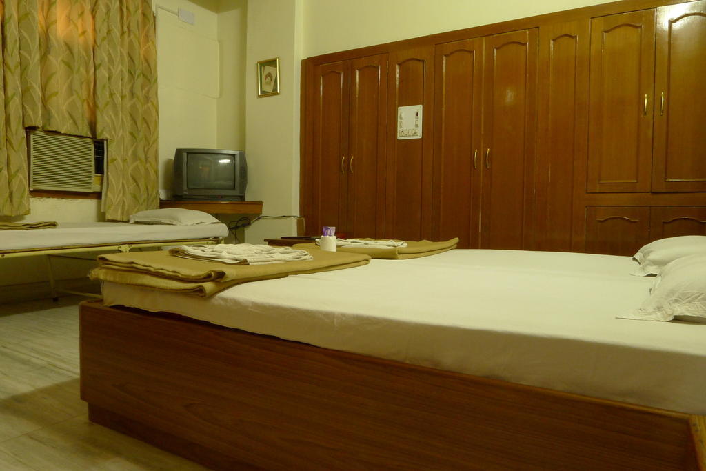 Kiran Palace Hotel Udaipur Phòng bức ảnh